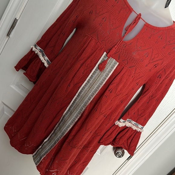 Red Women's Top with Lace Detail - Picture 7 of 7